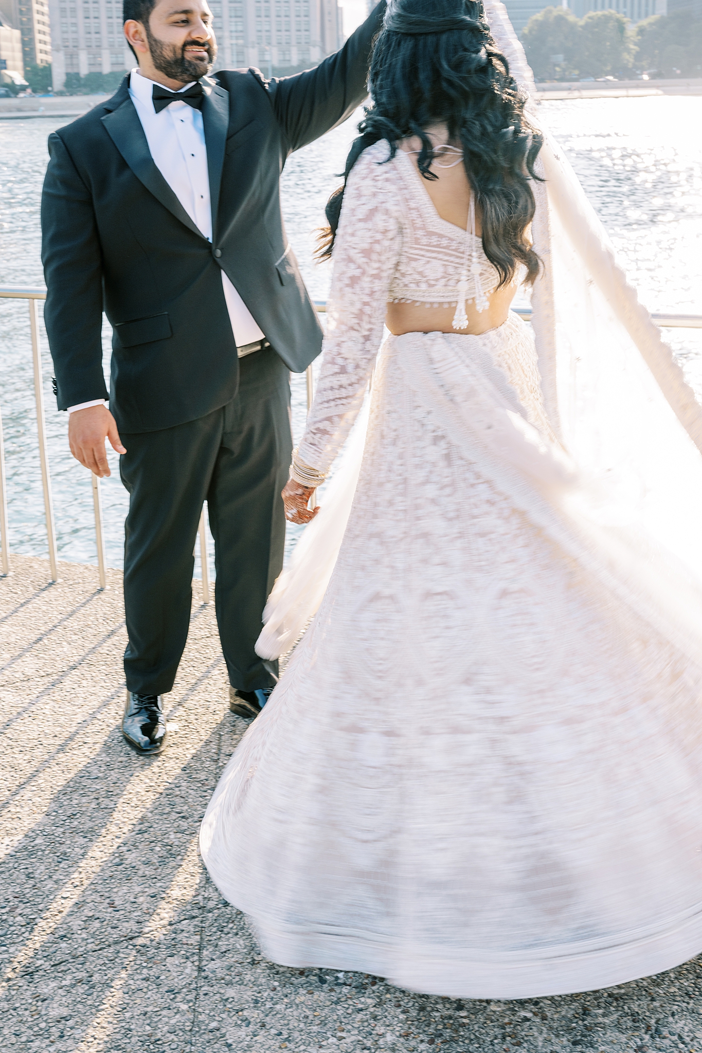 Modern Glam Wedding at Galleria Marchetti with Chicago wedding and portrait photographer Kim Ritchie Photography.