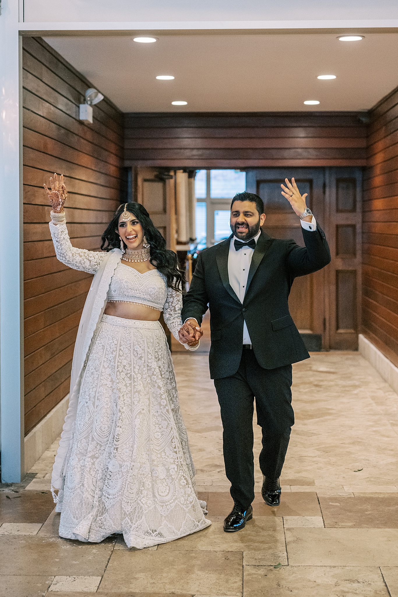 Modern Glam Wedding at Galleria Marchetti with Chicago wedding and portrait photographer Kim Ritchie Photography.