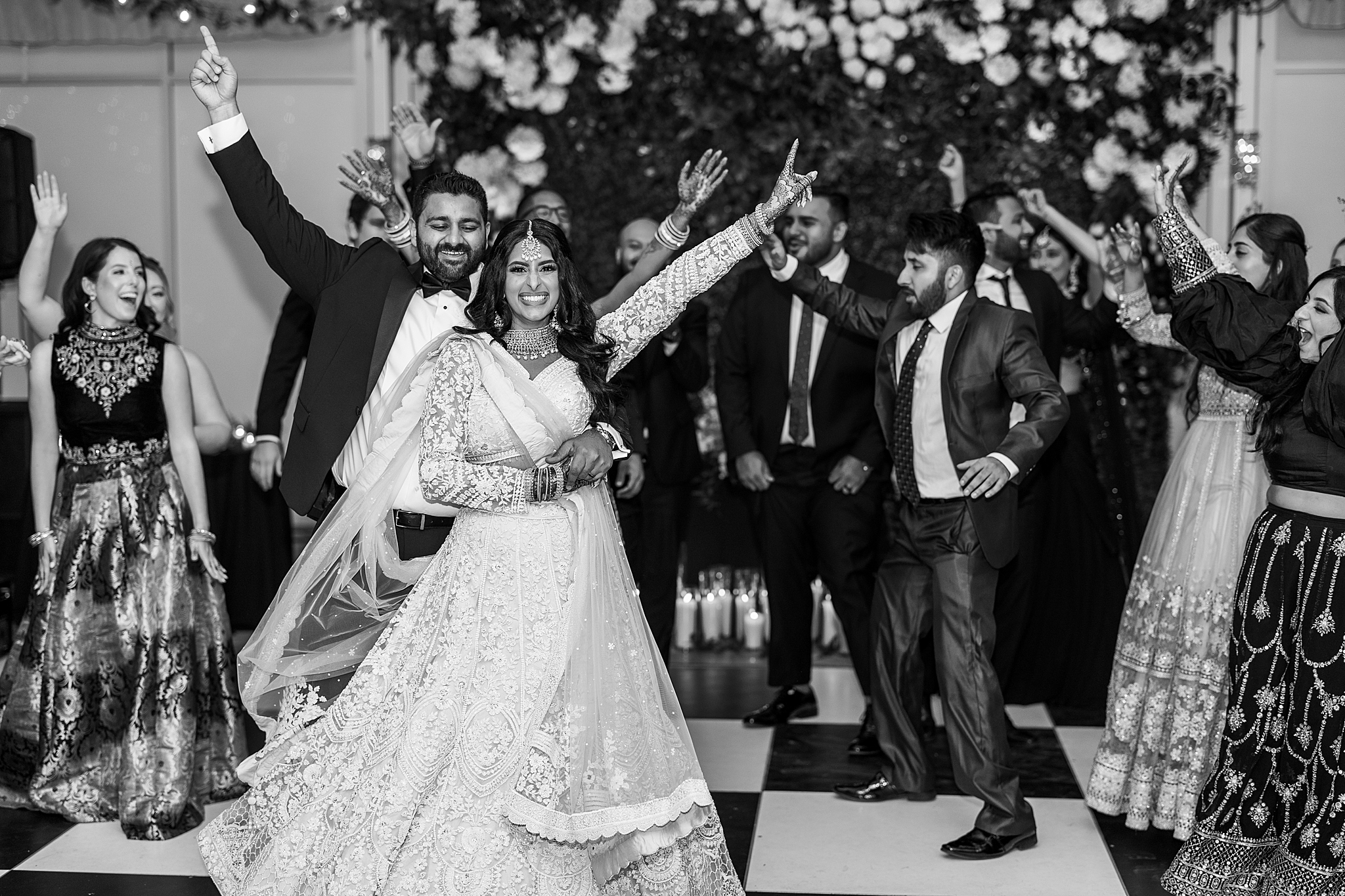 Modern Glam Wedding at Galleria Marchetti with Chicago wedding and portrait photographer Kim Ritchie Photography.