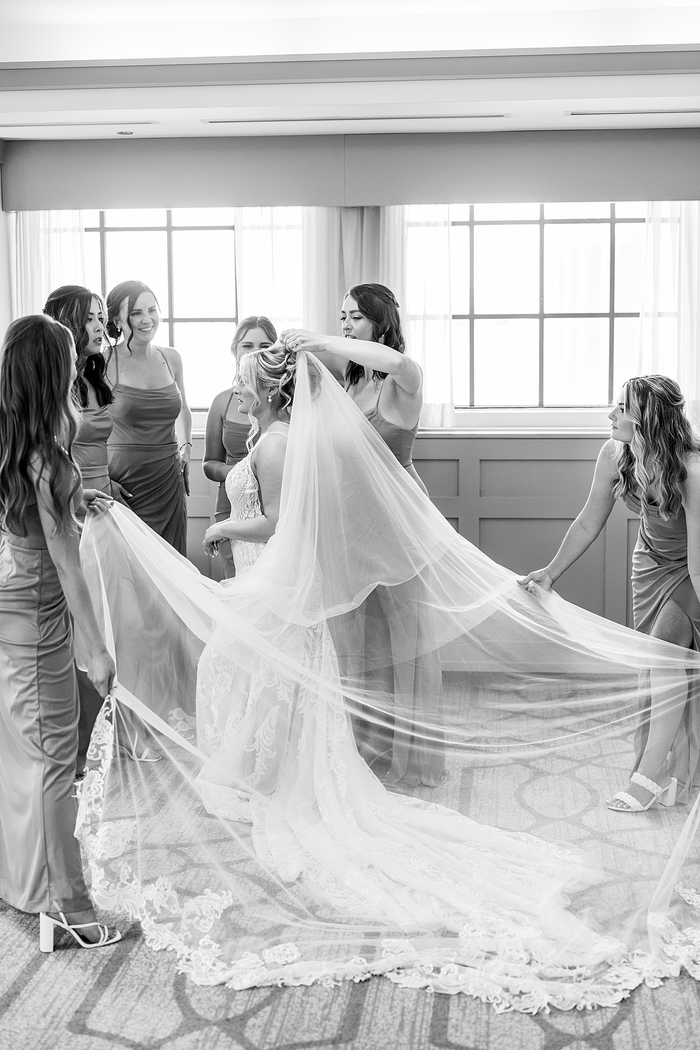 Summer Warwick Allerton Chicago wedding day with Chicago wedding and portrait photographer Kim Ritchie Photography.