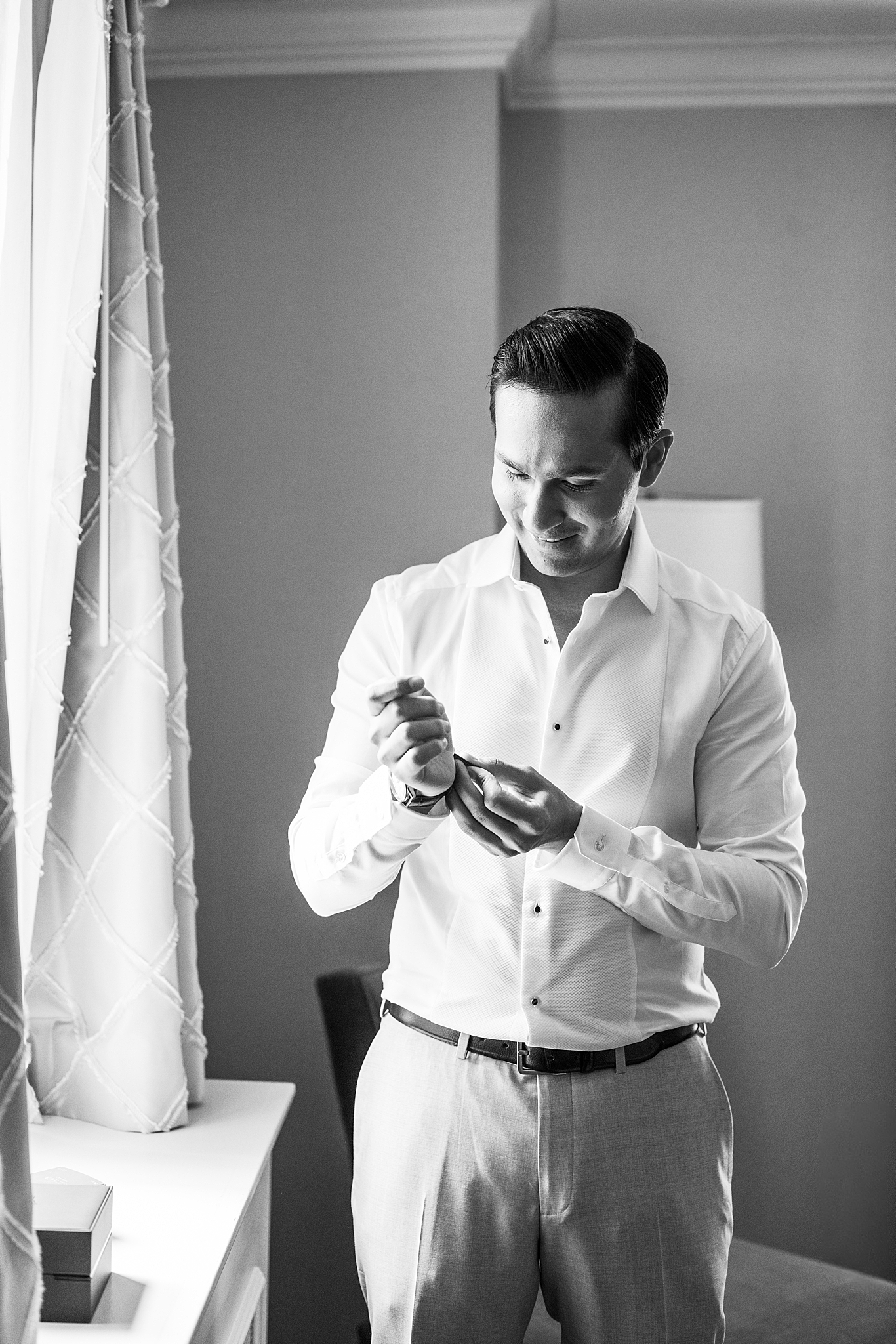 Summer Warwick Allerton Chicago wedding day with Chicago wedding and portrait photographer Kim Ritchie Photography.