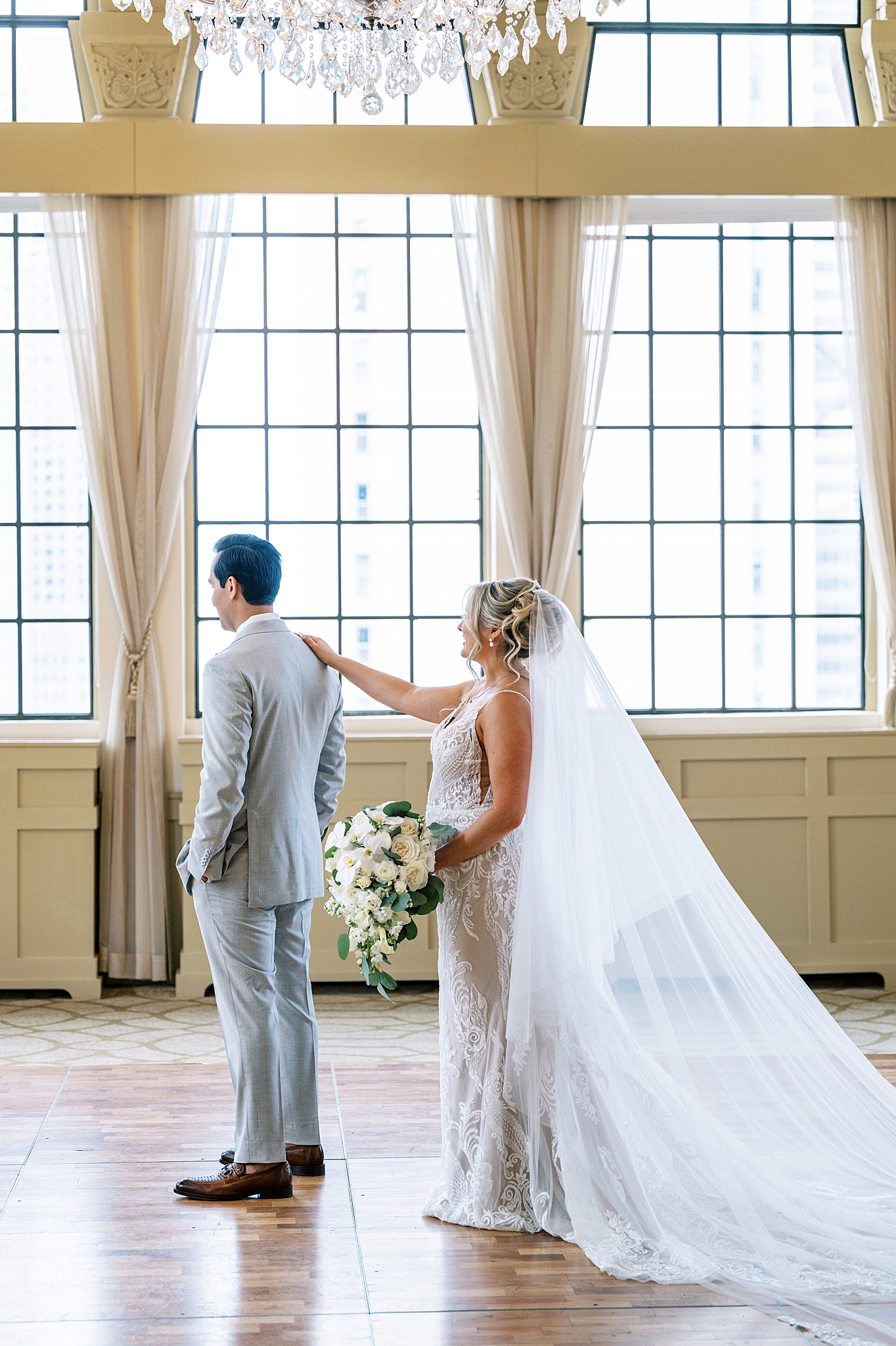 Summer Warwick Allerton Chicago wedding day with Chicago wedding and portrait photographer Kim Ritchie Photography.