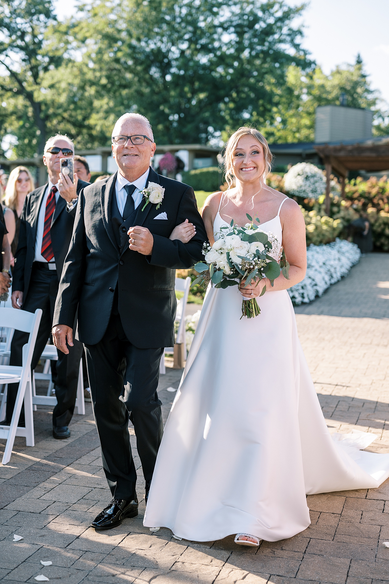Lake Geneva wedding at Lake Lawn Resort with Chicago wedding and portrait photographer Kim Ritchie Photography.