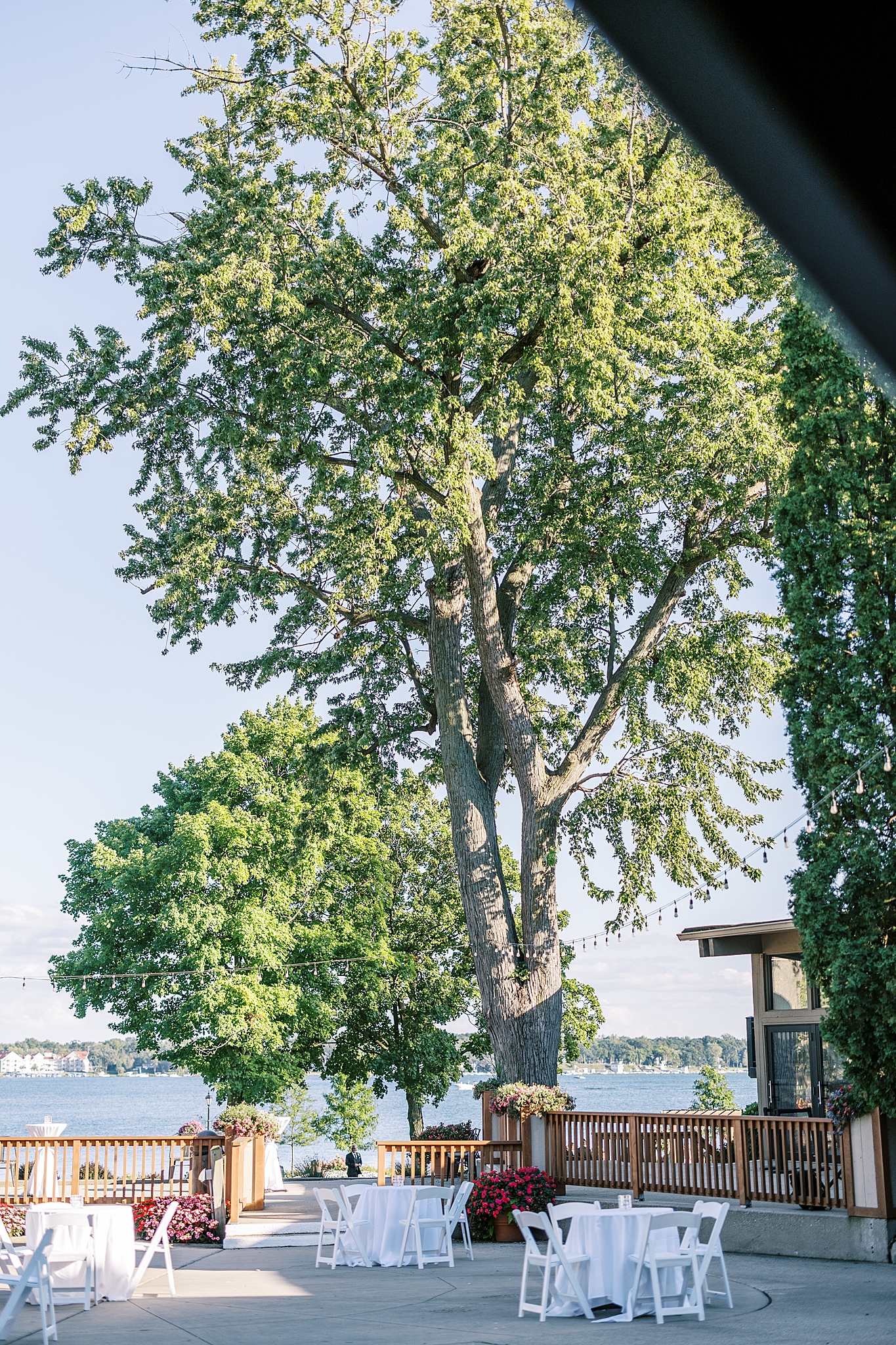 Lake Geneva wedding at Lake Lawn Resort with Chicago wedding and portrait photographer Kim Ritchie Photography.
