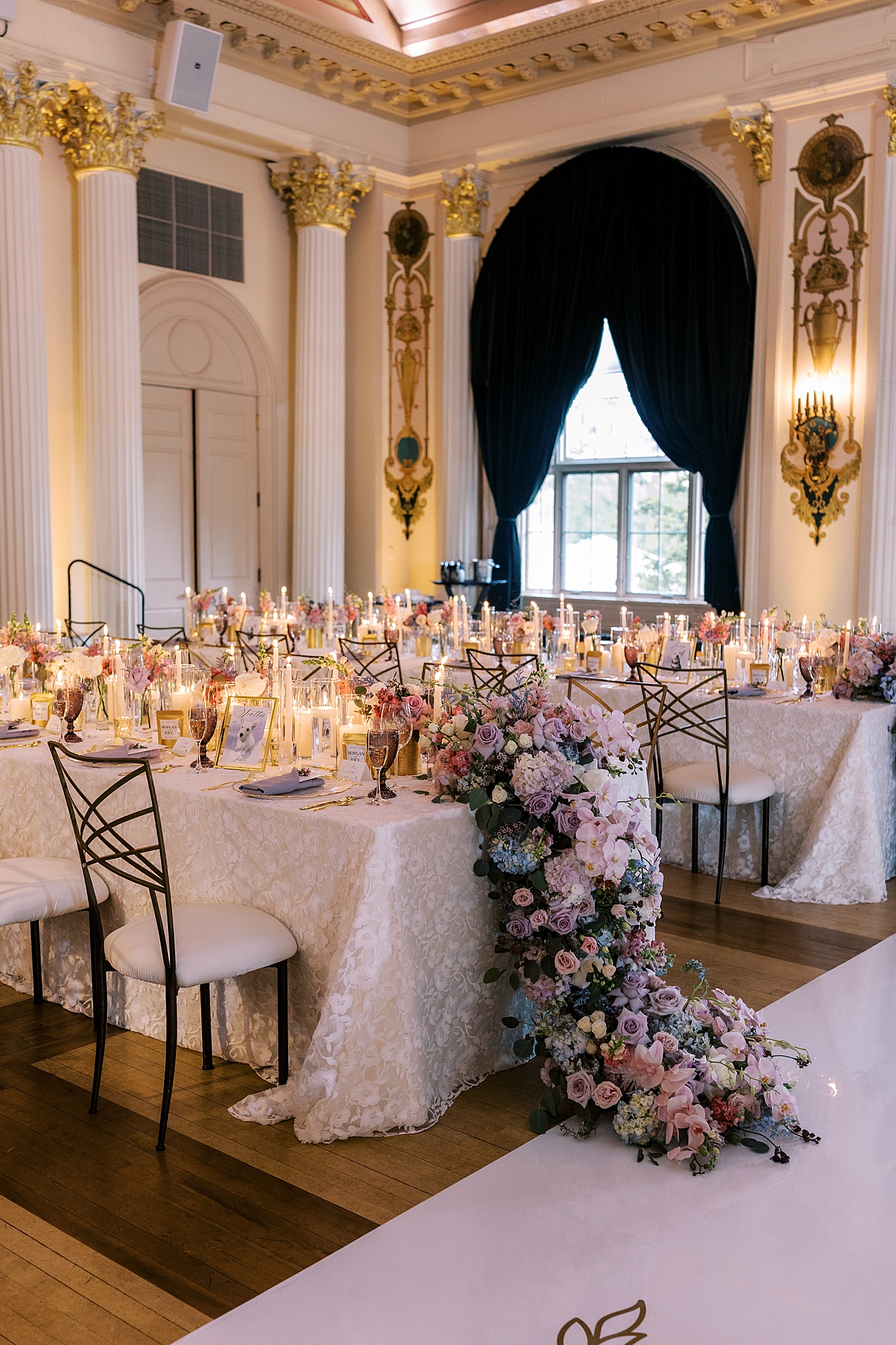 Summer Medinah Country Club wedding day with Chicago wedding and portrait photographer Kim Ritchie Photography.