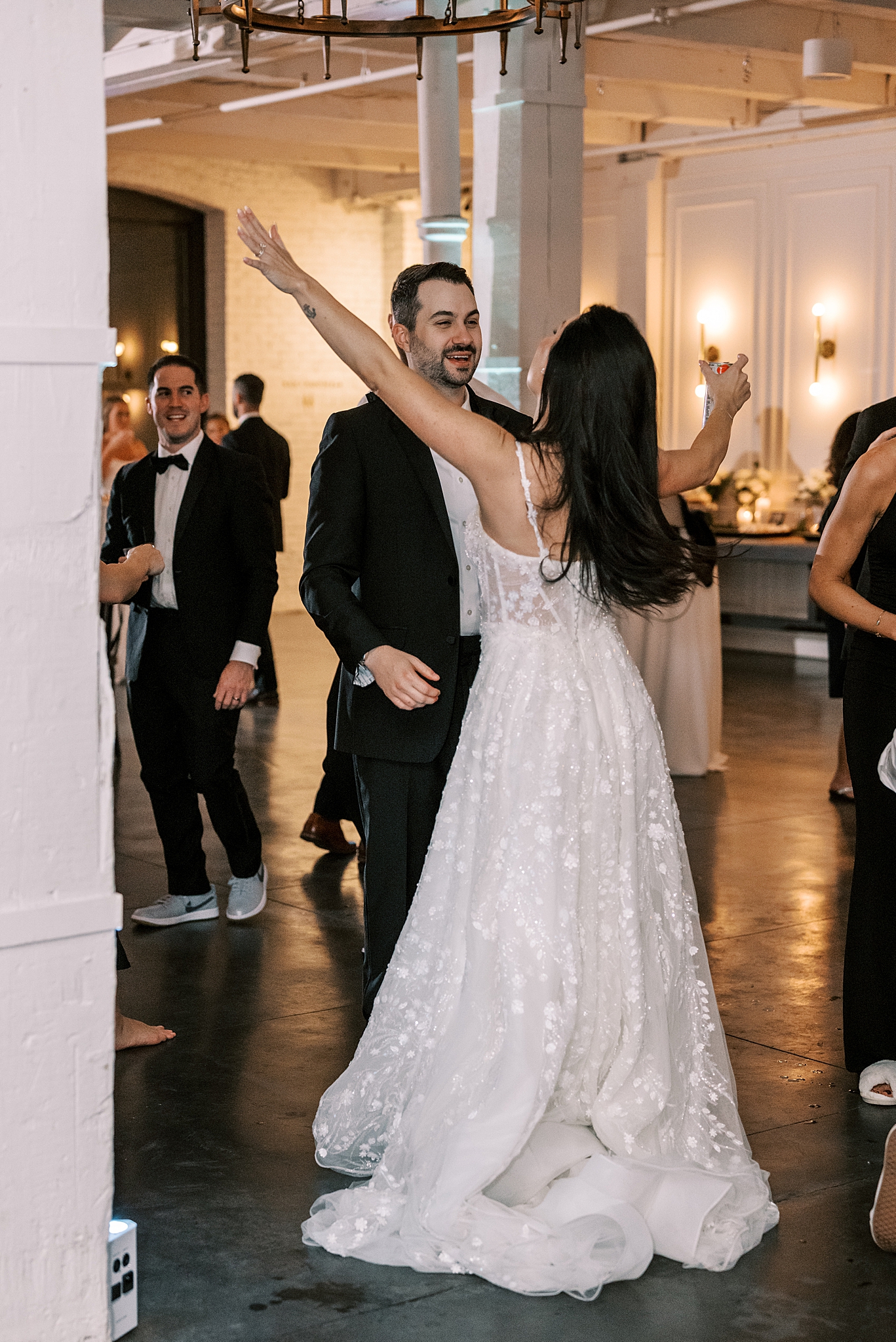 Romantic candlelit Company 251 wedding in Aurora, Illinois with Chicago wedding and portrait photographer Kim Ritchie Photography.