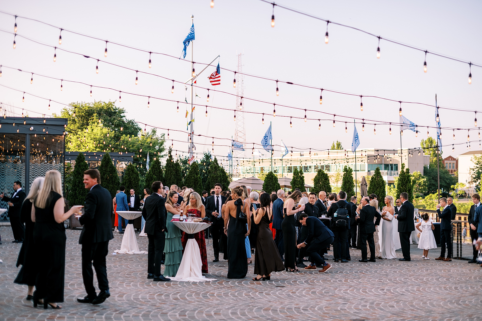 Rockwell on the River wedding photos in Chicago, Illinois with Chicago wedding and portrait photographer Kim Ritchie Photography.