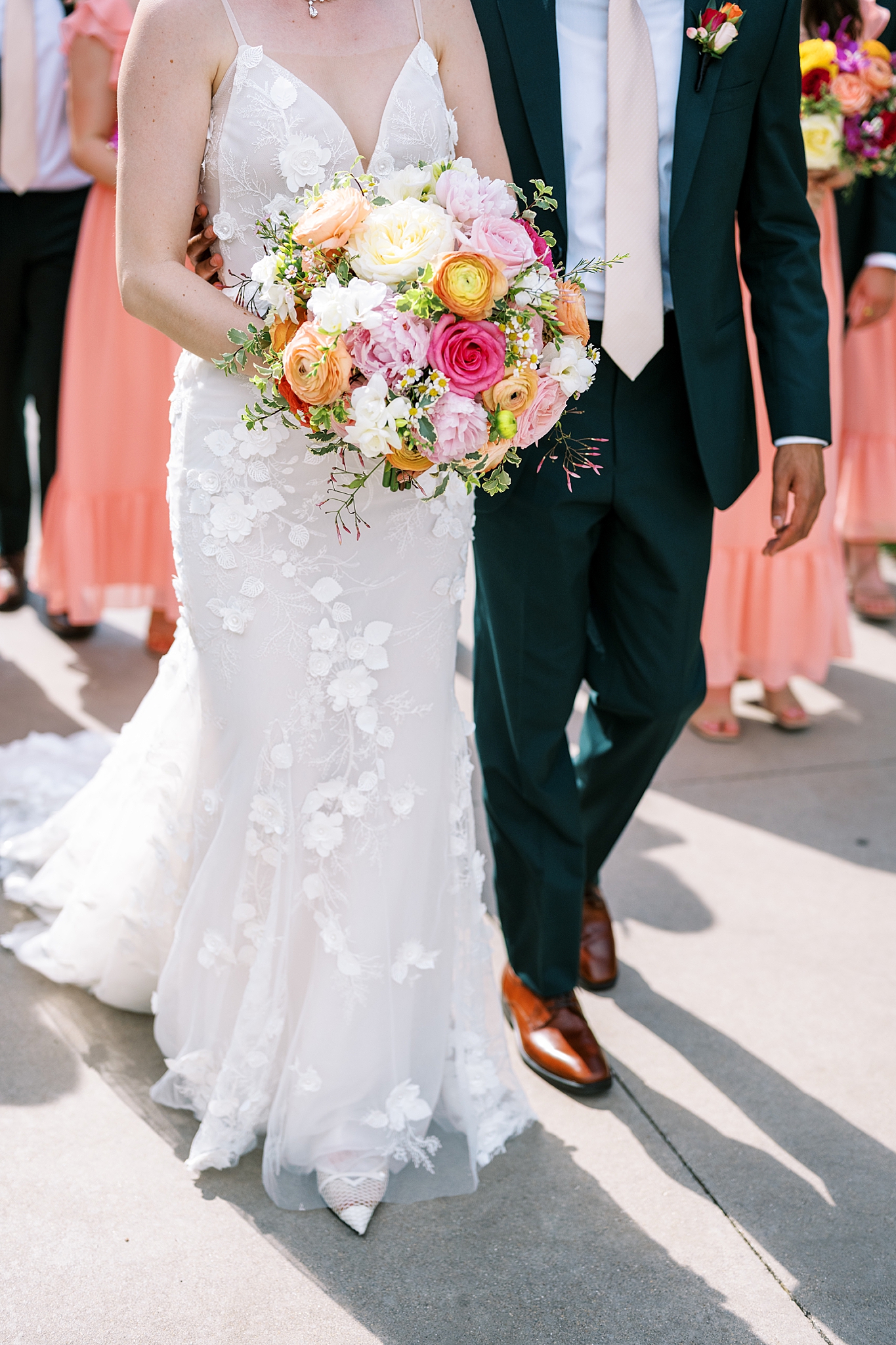 Morton Arboretum summer wedding photos in Lisle, Illinois with Chicago wedding and portrait photographer Kim Ritchie Photography.