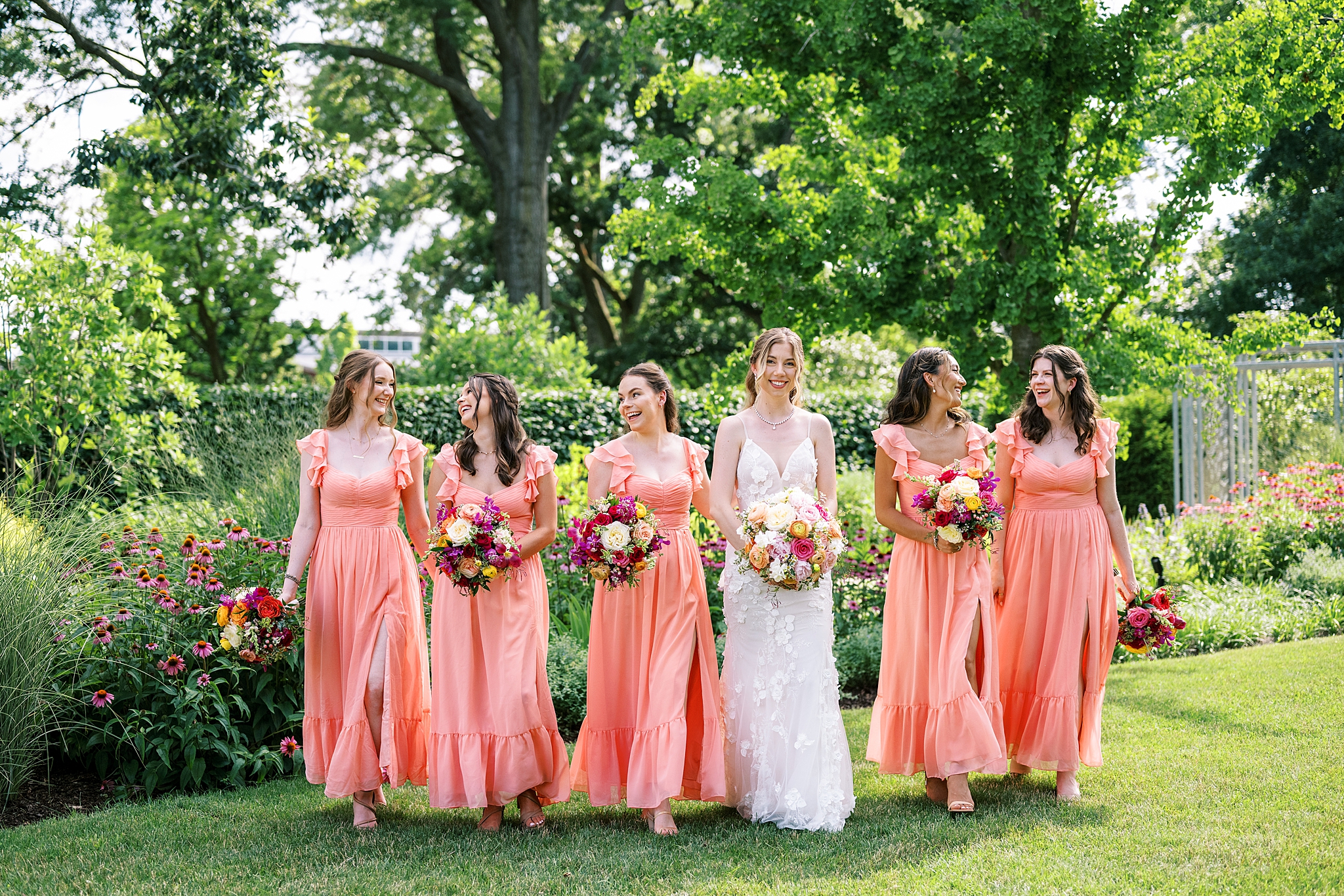 Morton Arboretum summer wedding photos in Lisle, Illinois with Chicago wedding and portrait photographer Kim Ritchie Photography.