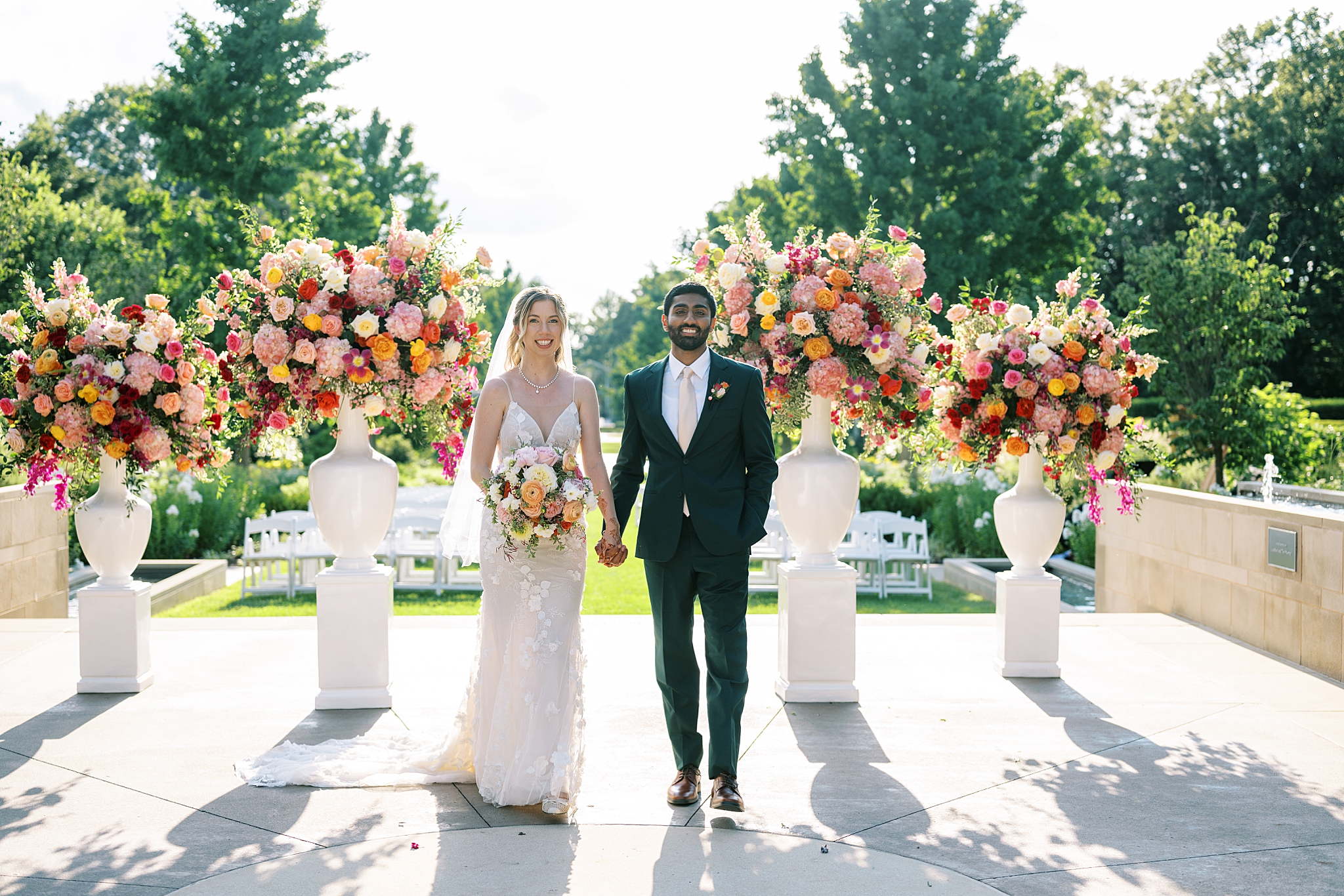 Morton Arboretum summer wedding photos in Lisle, Illinois with Chicago wedding and portrait photographer Kim Ritchie Photography.