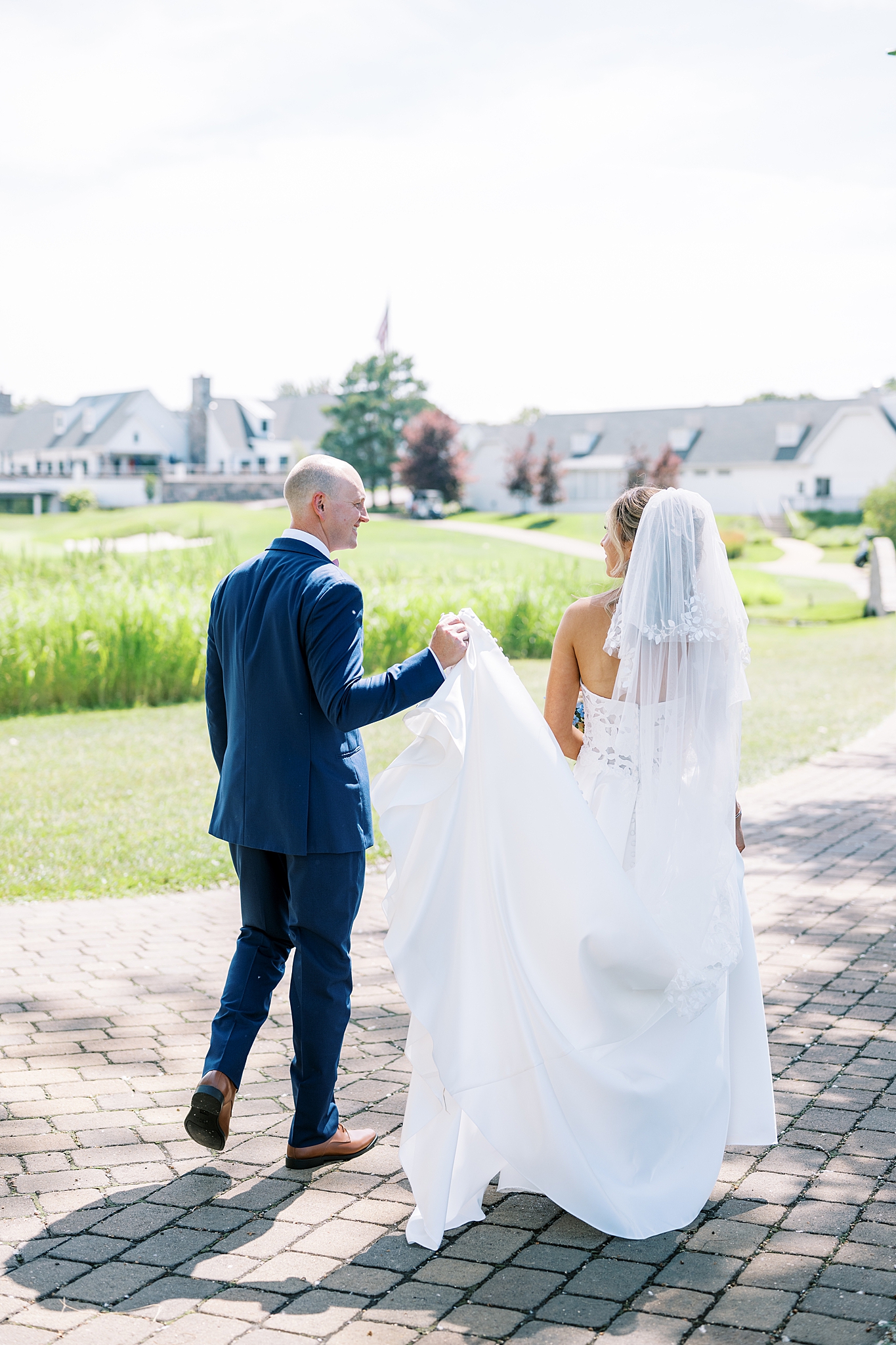 Ruth Lake Country Club wedding photos in Hinsdale, Illinois with Chicago wedding and portrait photographer Kim Ritchie Photography.