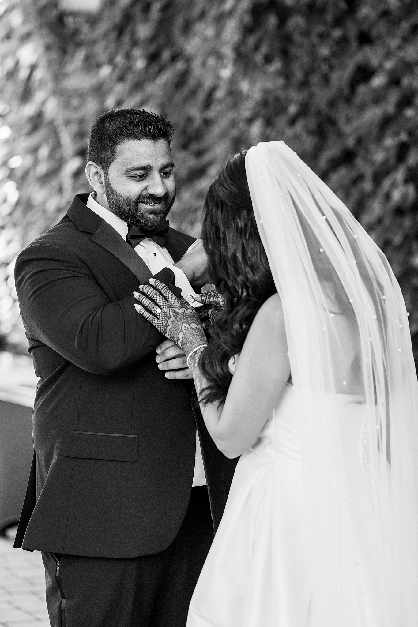 Morning garden wedding at Galleria Marchetti in Chicago, Illinois with Chicago wedding and portrait photographer Kim Ritchie Photography.