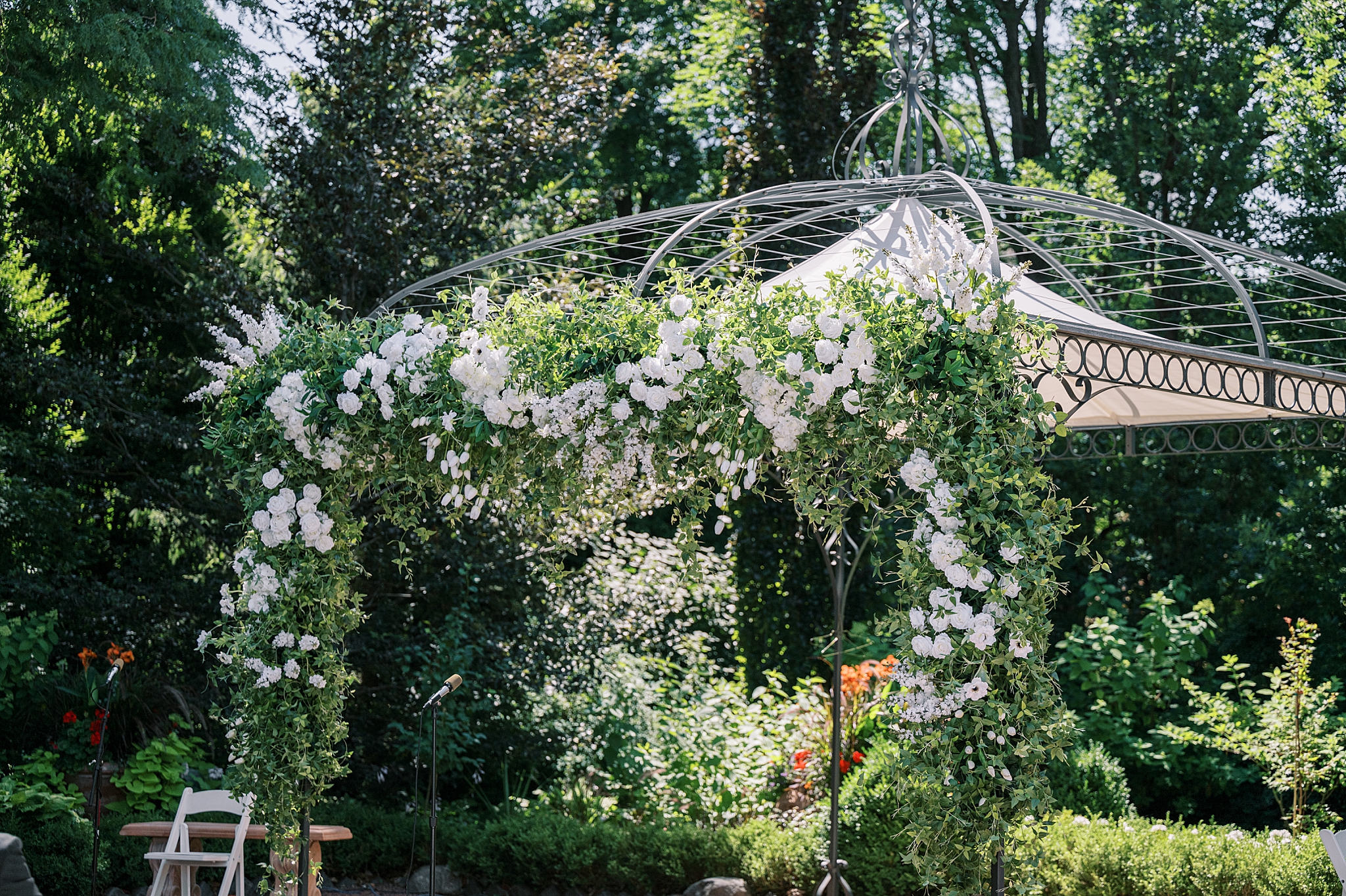 Morning garden wedding at Galleria Marchetti in Chicago, Illinois with Chicago wedding and portrait photographer Kim Ritchie Photography.