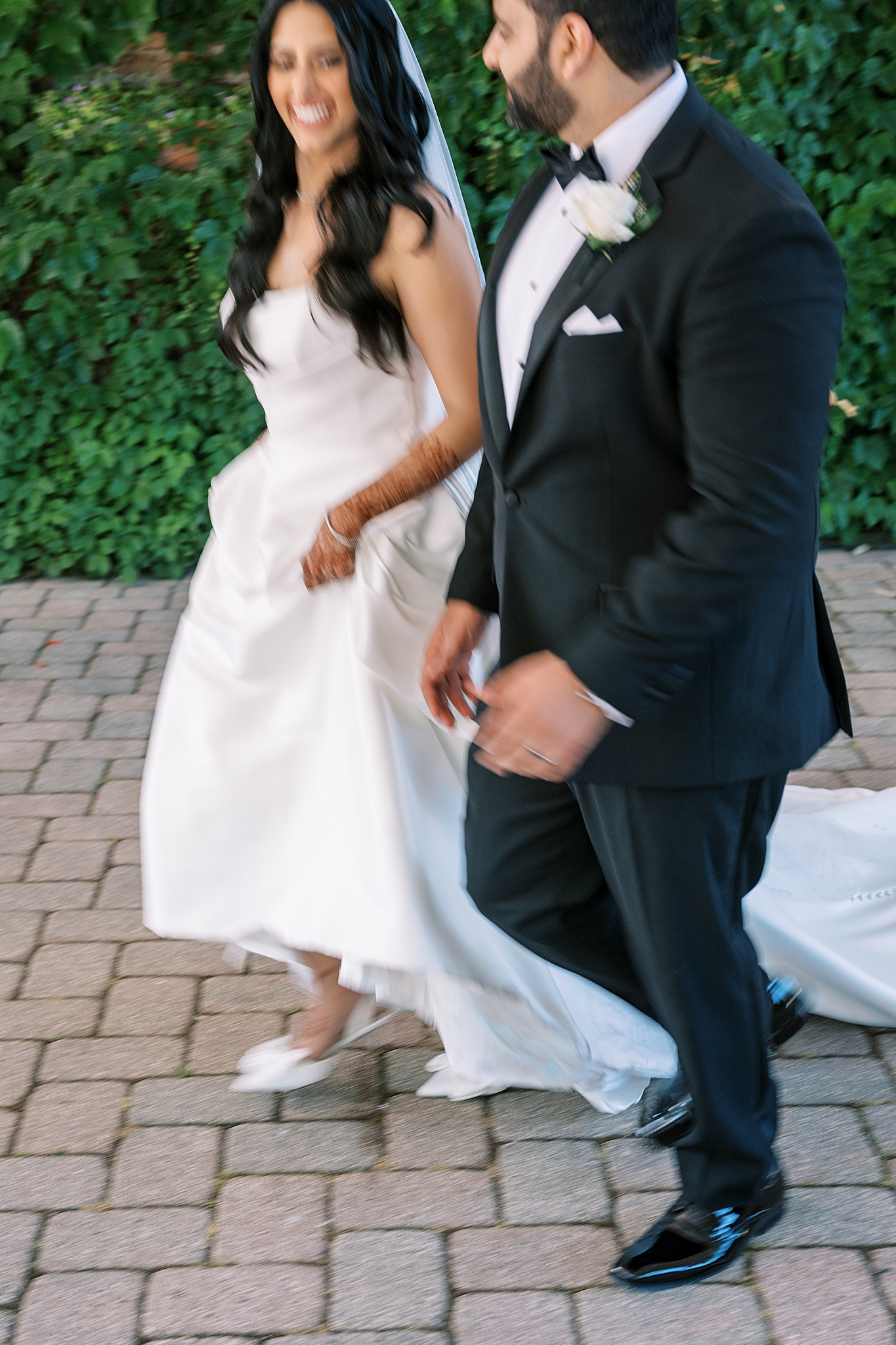 Morning garden wedding at Galleria Marchetti in Chicago, Illinois with Chicago wedding and portrait photographer Kim Ritchie Photography.