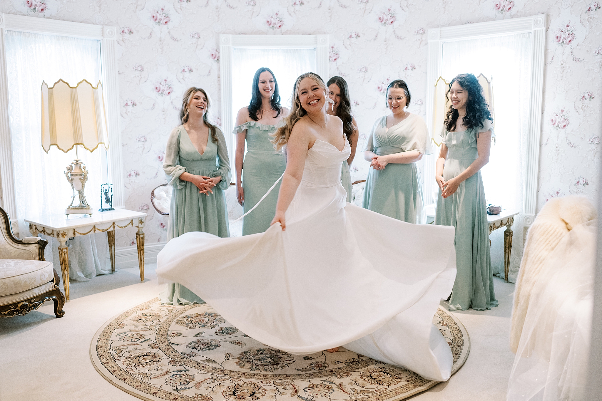 Fall wedding day at The Haley Mansion in Joliet, Illinois with Chicago wedding and portrait photographer Kim Ritchie Photography.