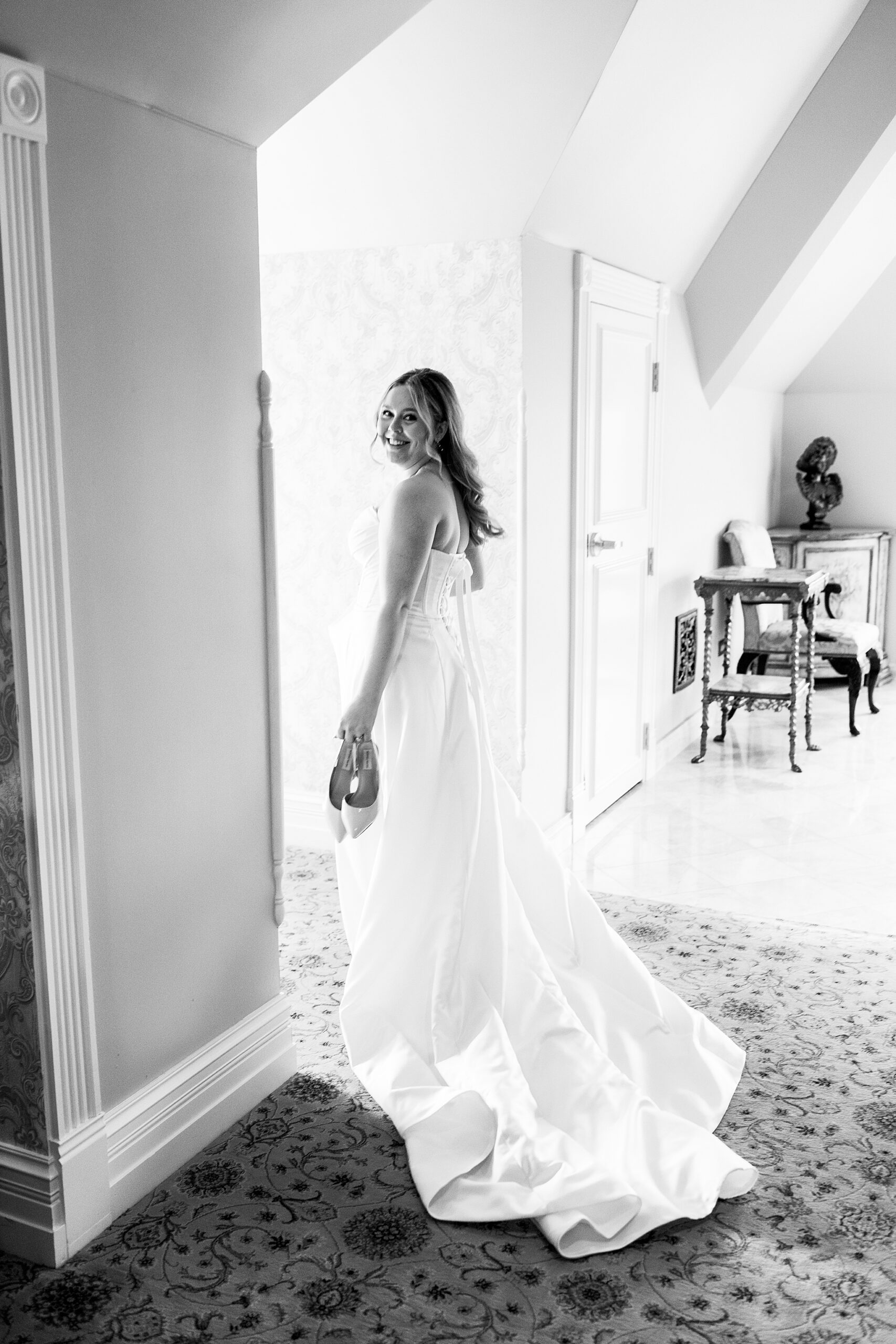 Fall wedding day at The Haley Mansion in Joliet, Illinois with Chicago wedding and portrait photographer Kim Ritchie Photography.