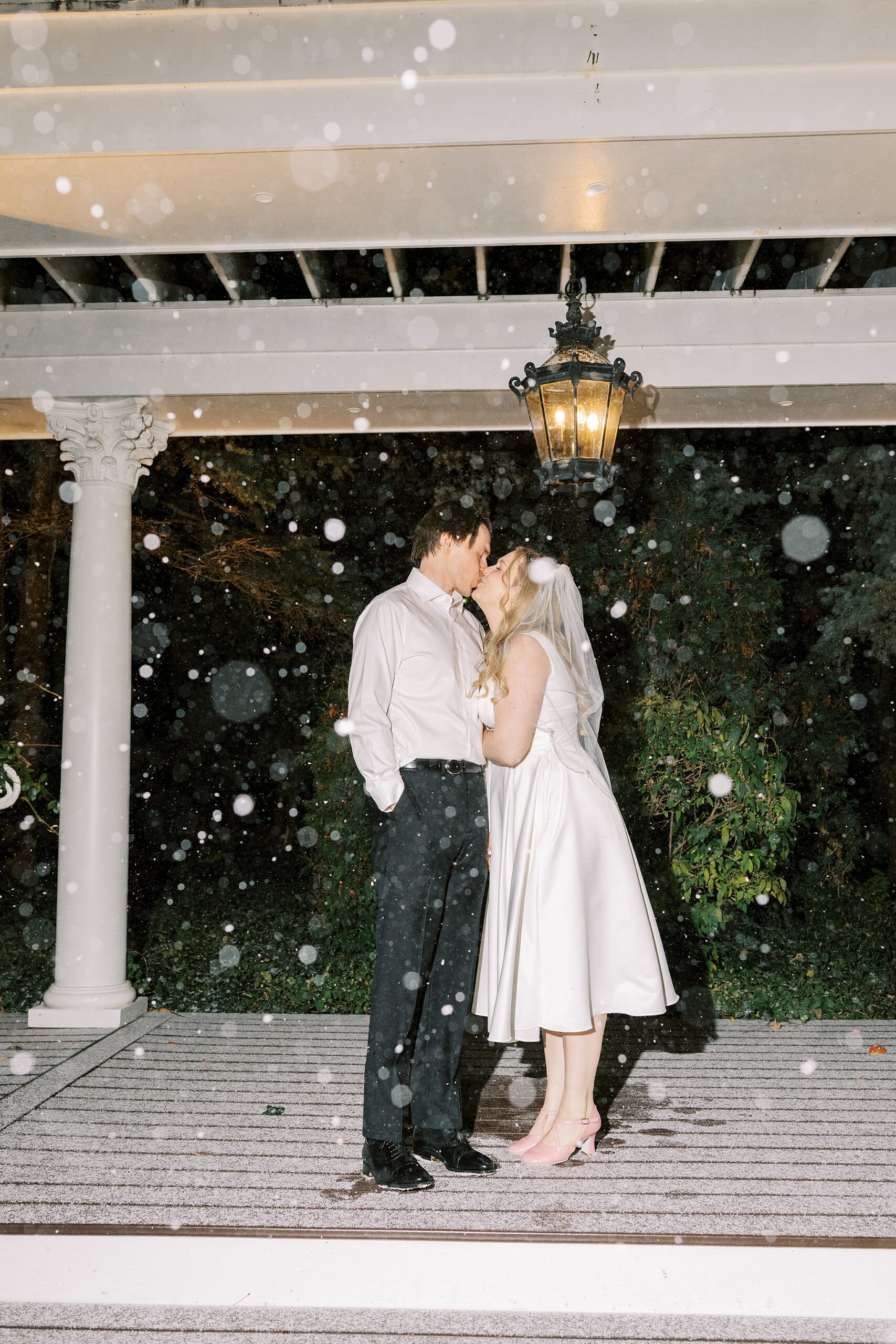 Fall wedding day at The Haley Mansion in Joliet, Illinois with Chicago wedding and portrait photographer Kim Ritchie Photography.