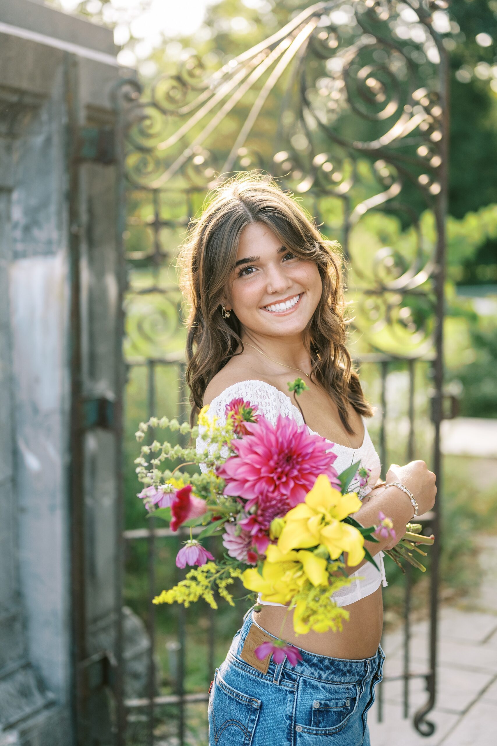 Senior photos at Fabyan Forest Preserve in Geneva. Summer & fall senior portrait locations in the west suburbs – Kim Ritchie is a Chicago senior photographer serving the west suburbs.