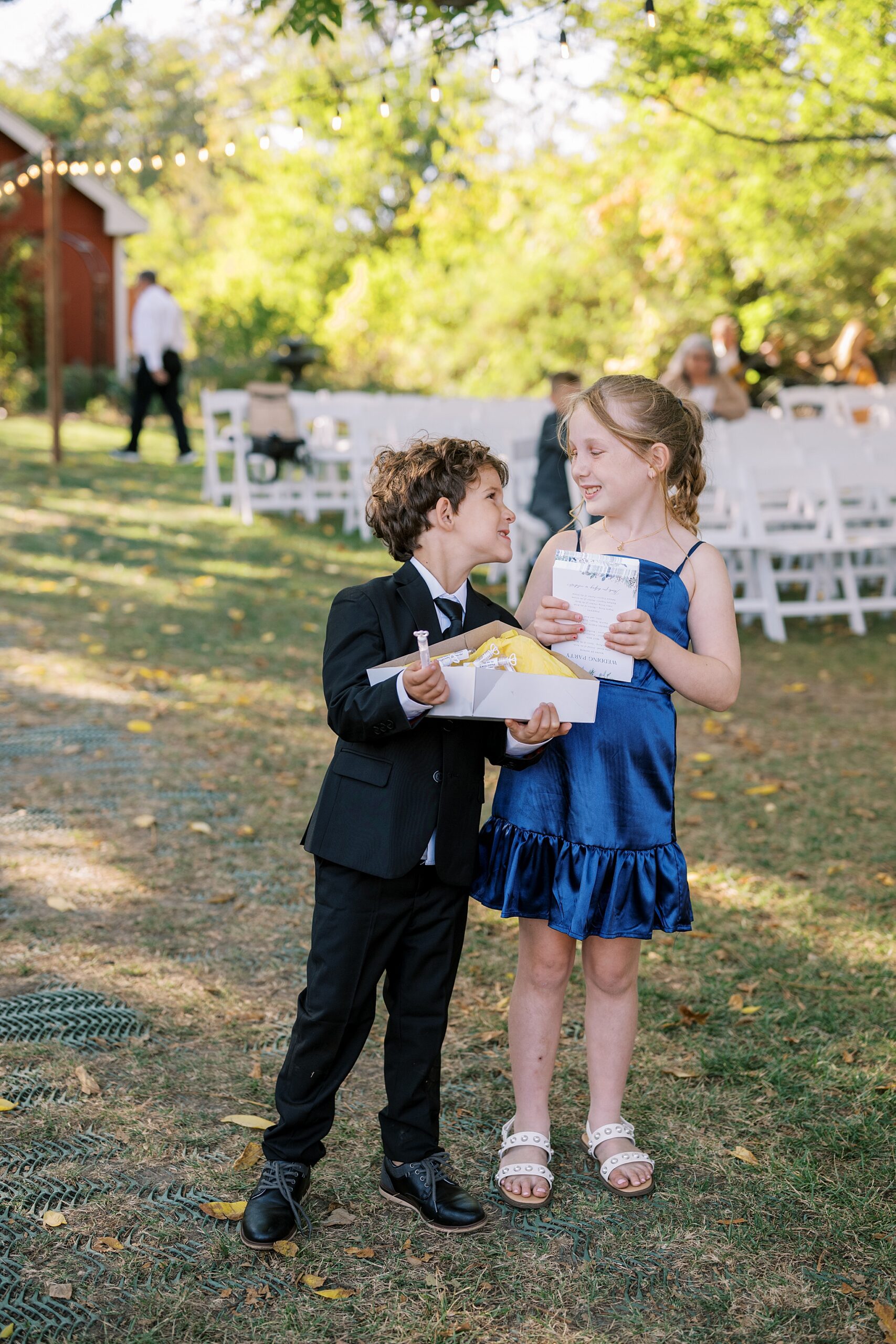 Fall wedding photos at Rosewood Farm in Sugar Grove, Illinois with Chicago wedding photographer Kim Ritchie Photography.