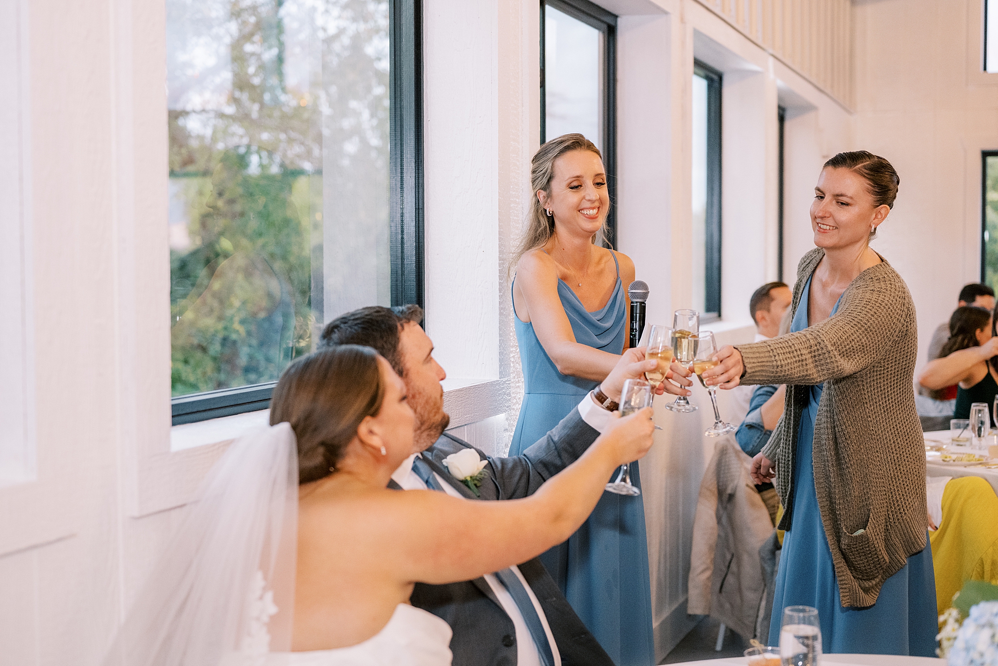 Fall wedding photos at Rosewood Farm in Sugar Grove, Illinois with Chicago wedding photographer Kim Ritchie Photography.