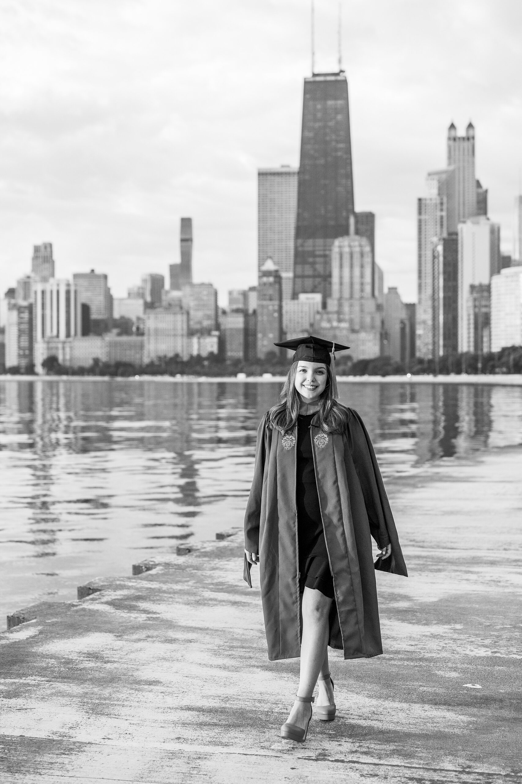Northwestern University college graduation portraits | College cap and gown portraits at Northwestern University by Chicago senior photographer Kim Ritchie Photography.