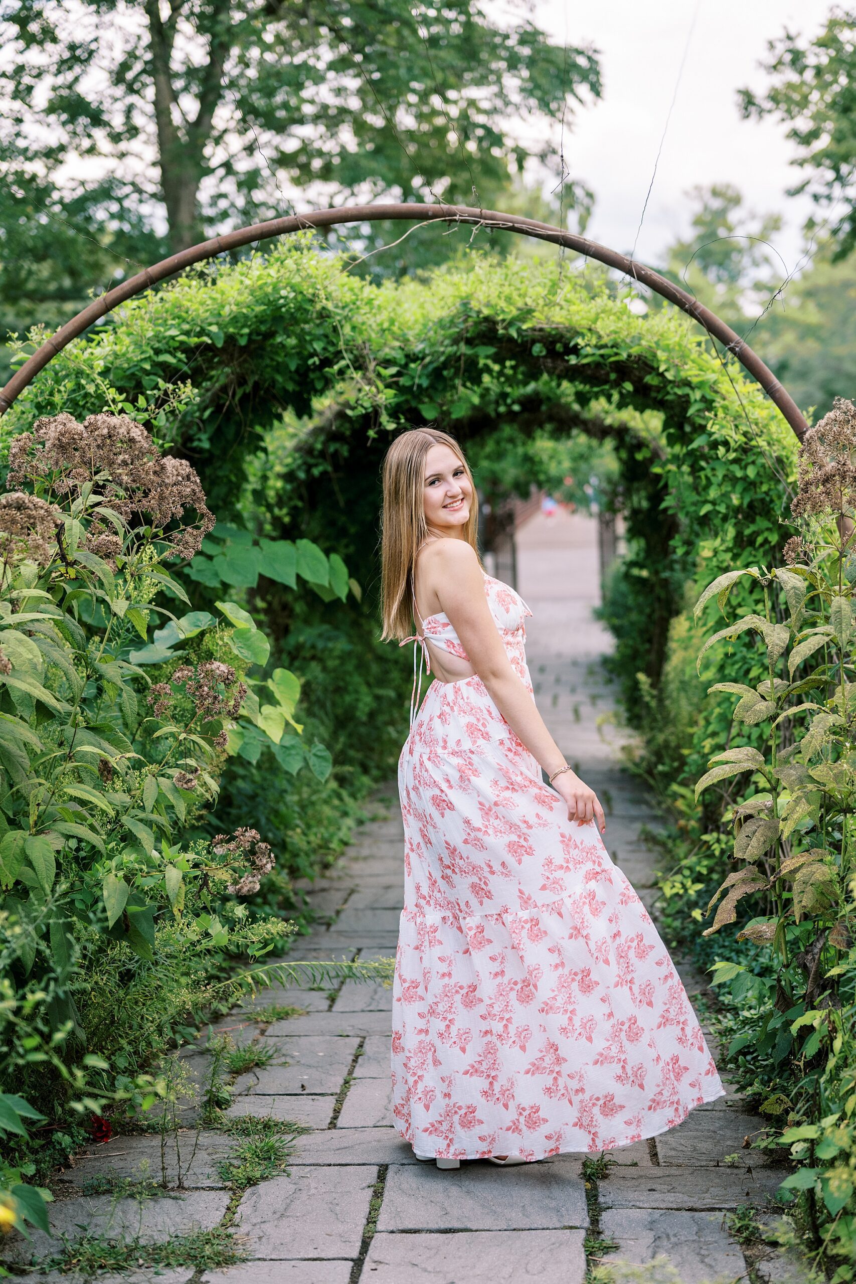 Inspiration for senior portraits in and around Geneva, Illinois with Chicago suburbs senior photographer Kim Ritchie Photography.