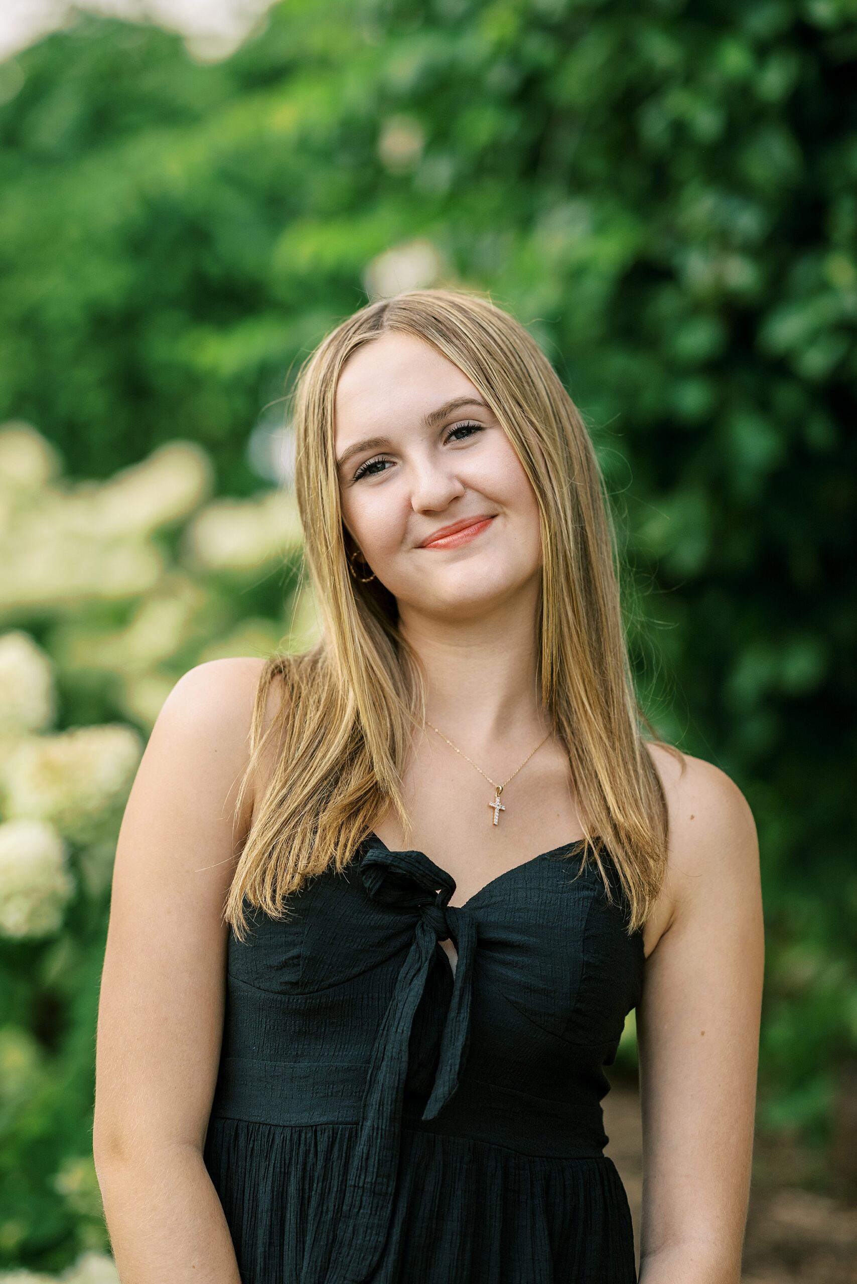 Inspiration for senior portraits in and around Geneva, Illinois with Chicago suburbs senior photographer Kim Ritchie Photography.