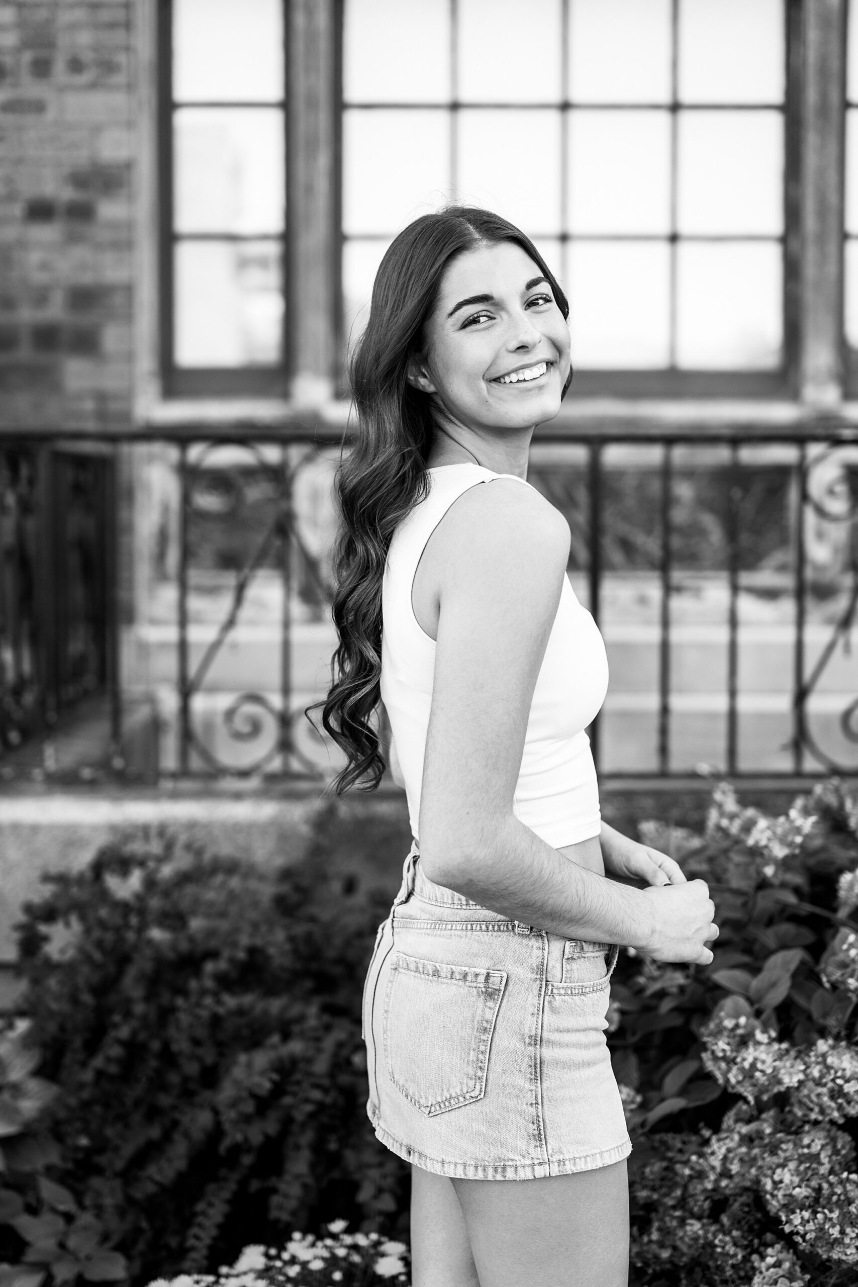 Late summer senior portraits in Downtown Aurora, Illinois with Chicago suburbs senior photographer Kim Ritchie Photography.