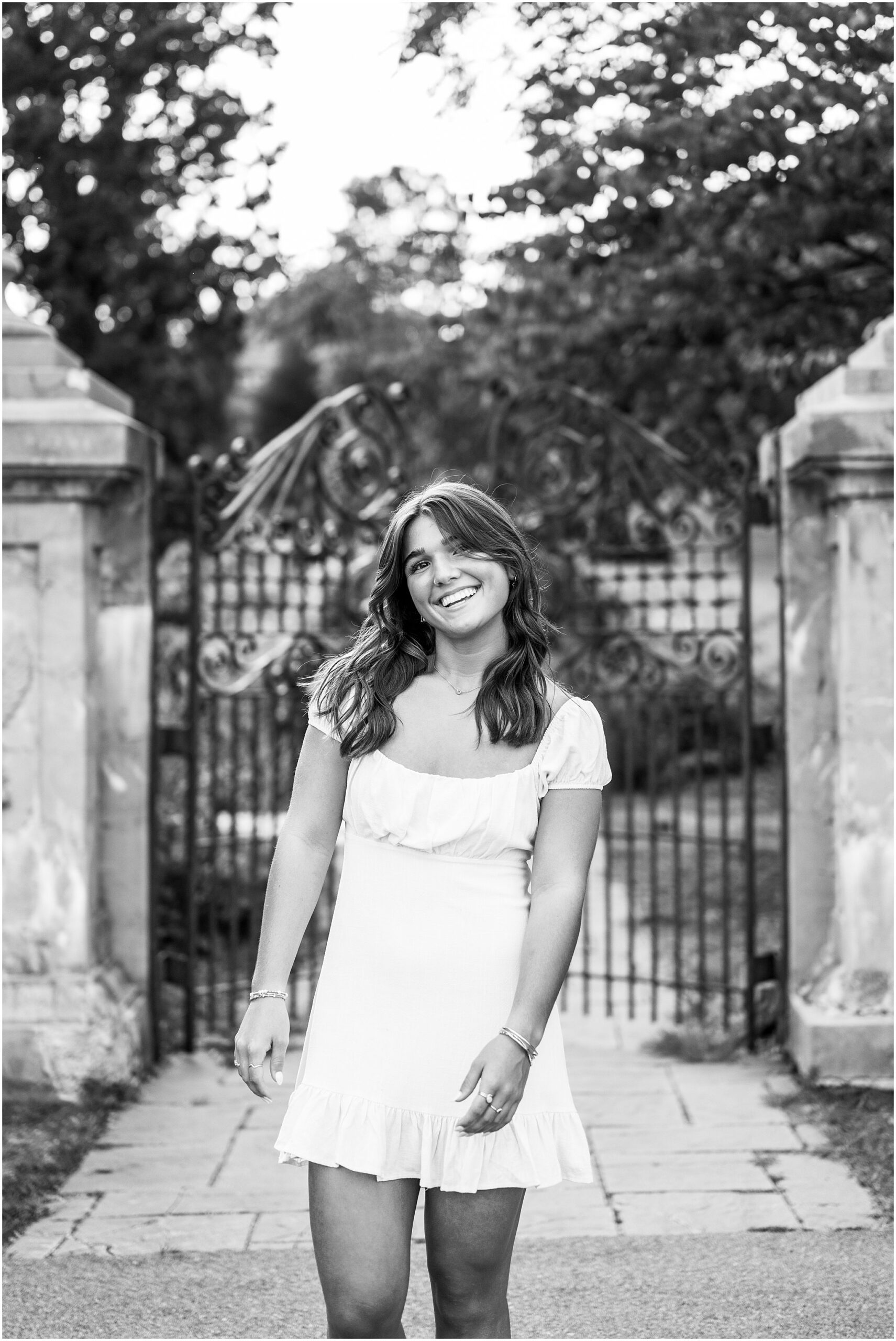 A look at Graycin's fall senior photos at Fabyan Forest Preserve in Geneva with Chicago senior photographer Kim Ritchie Photography.
