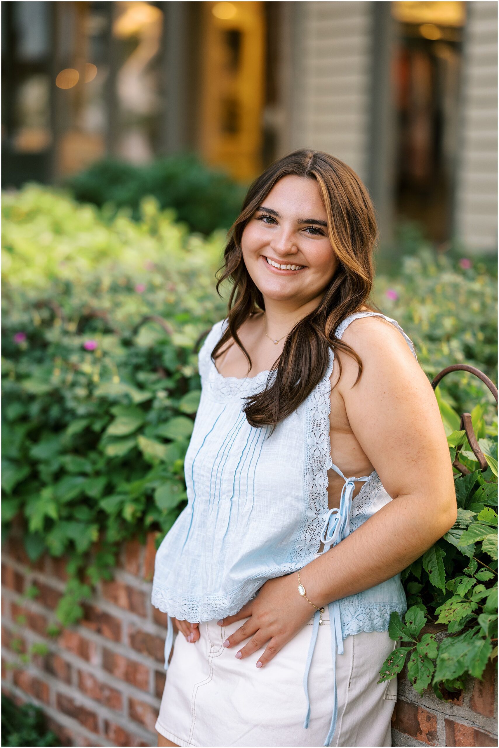 Explore these Geneva, Illinois senior photos with charming downtown locations and golden-hour light photographed by Kim Ritchie Photography.