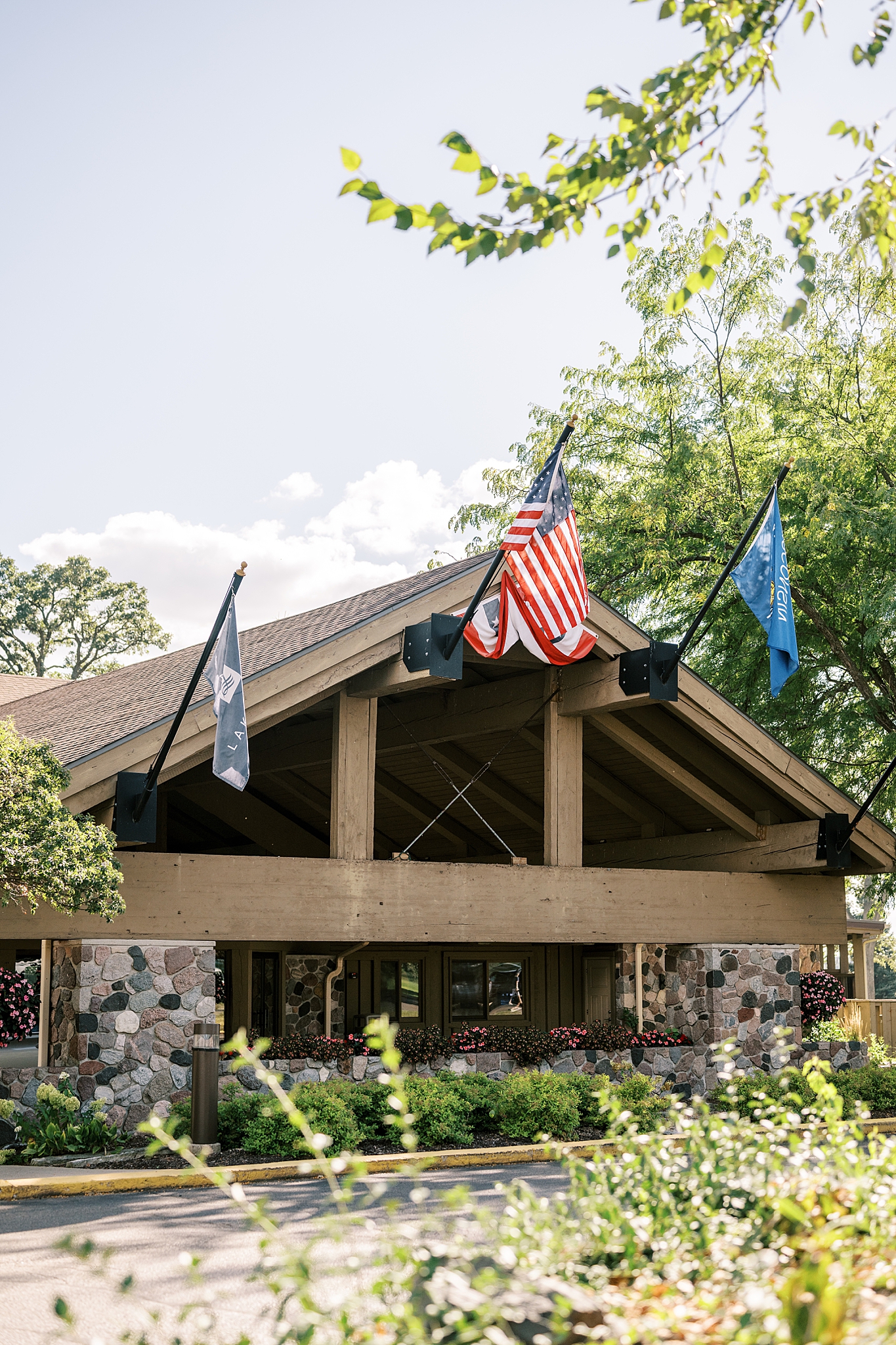 Lake Geneva wedding at Lake Lawn Resort with Chicago wedding and portrait photographer Kim Ritchie Photography.