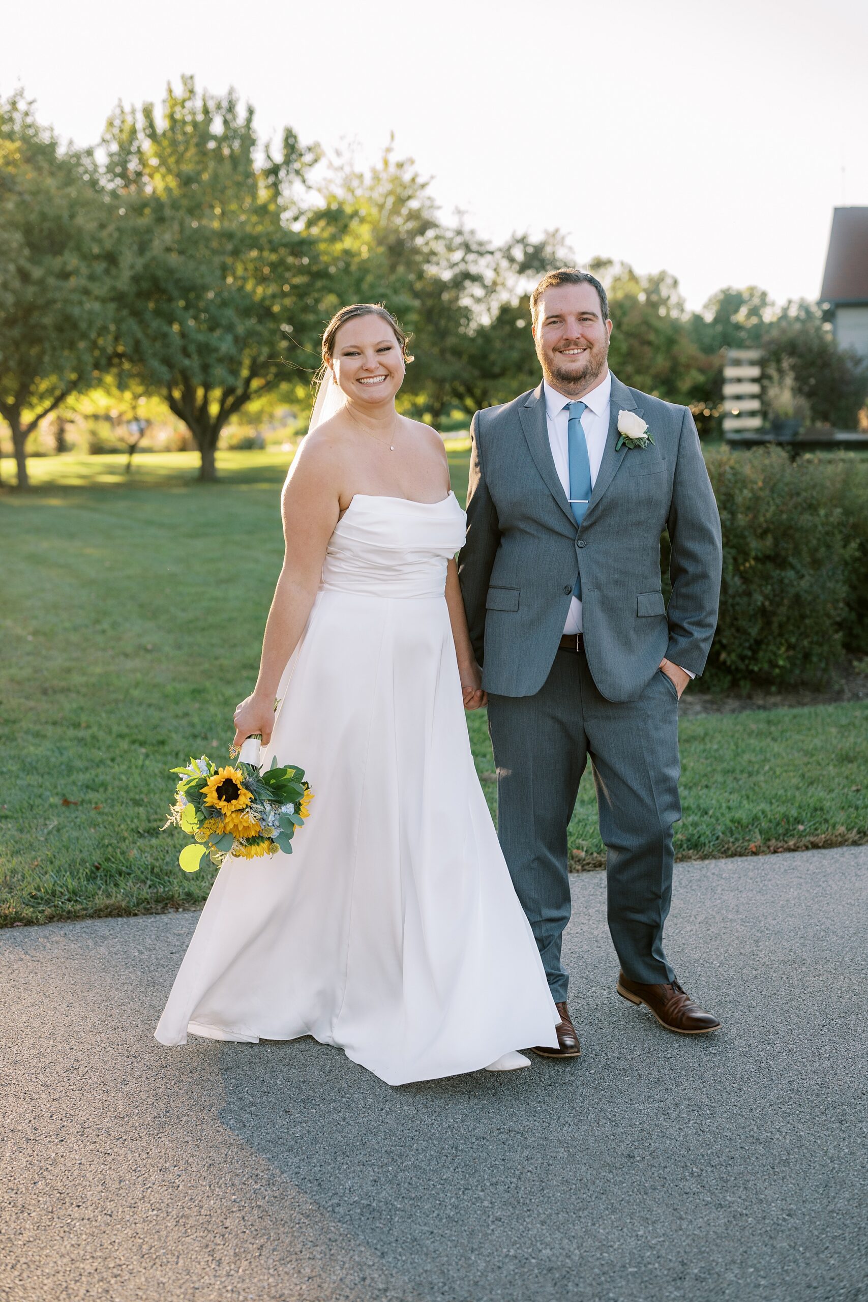 Fall wedding photos at Rosewood Farm in Sugar Grove, Illinois with Chicago wedding photographer Kim Ritchie Photography.